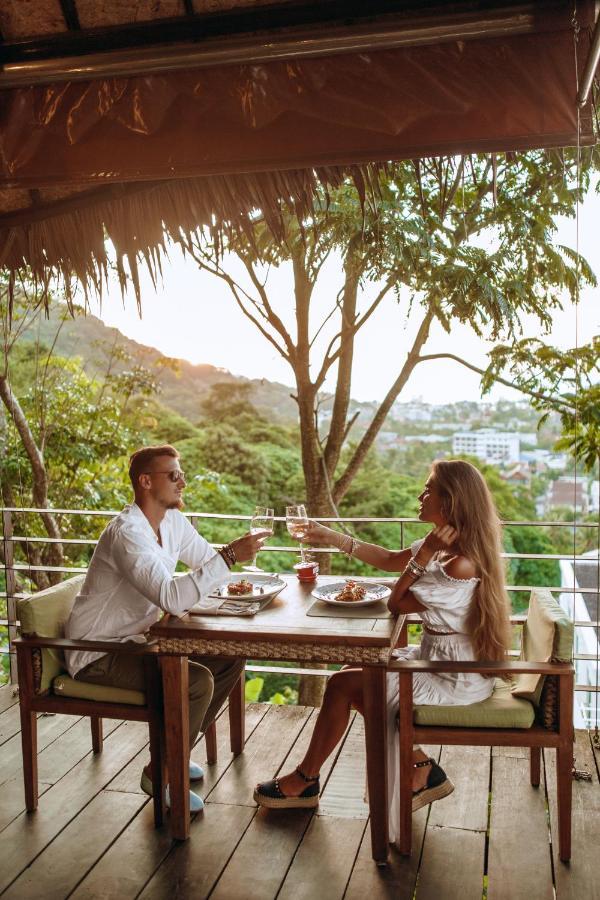 Santosa Detox Retreat 호텔 푸껫 외부 사진
